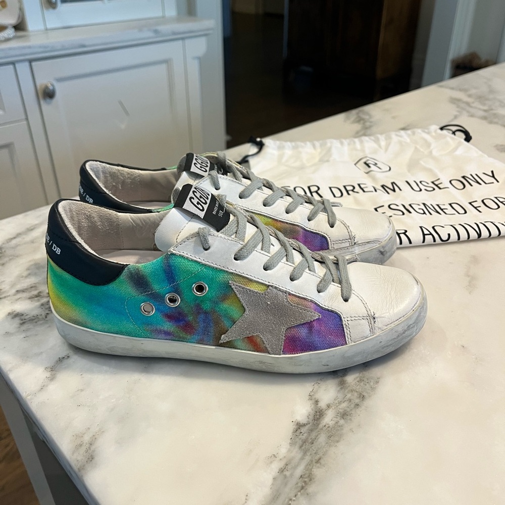 Authentic Golden Goose Sneakers size 37 - amazing condition!!